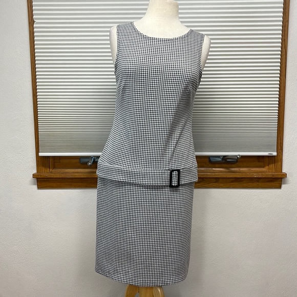 Voir Voir Dresses & Skirts - 8 // Voir Voir Black and White Houndstooth Sleeveless Drop Waist Dress